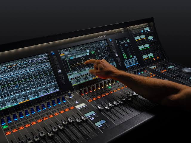 Digital Audio Mixer